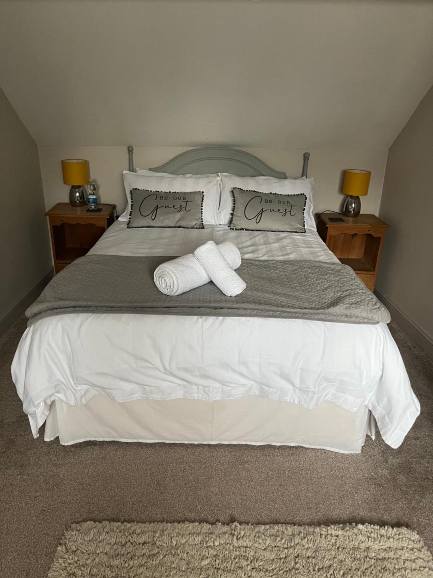 The Old Coach House At Byre House Villa Coalpit Heath Exteriör bild